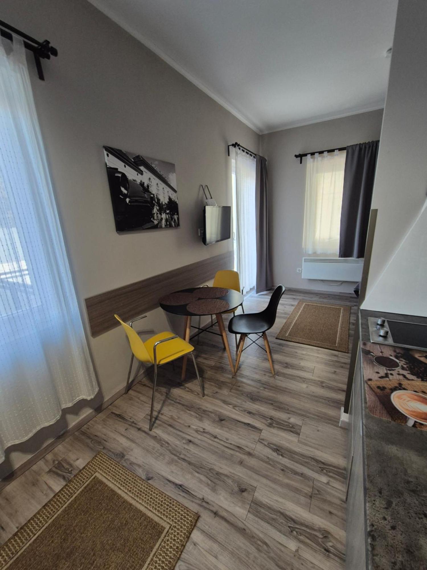 Apartment Marusius Apartmanhaz *